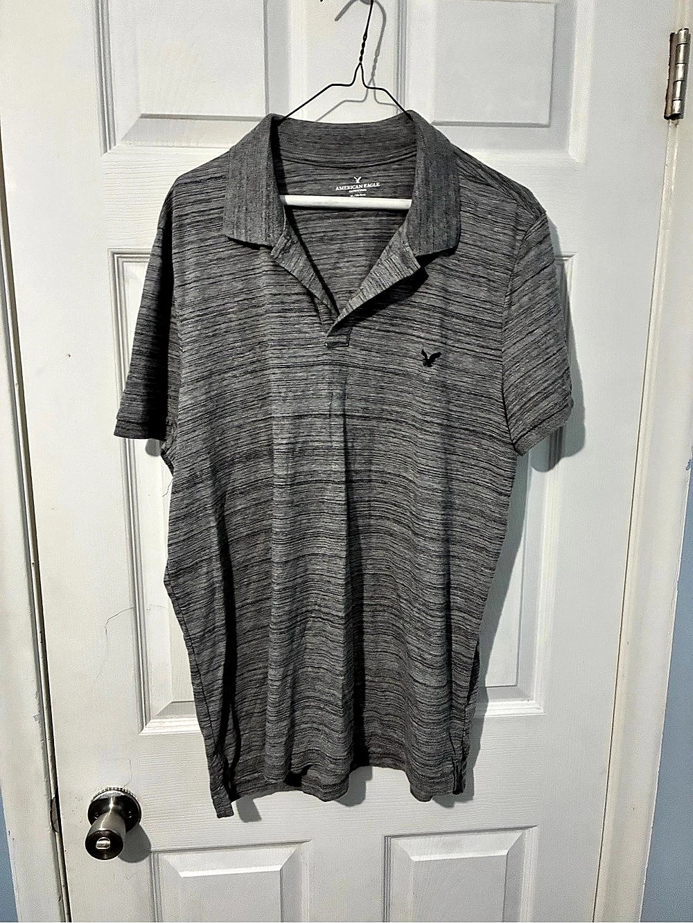 American Eagle Gray Polo Shirt Size XL Like New